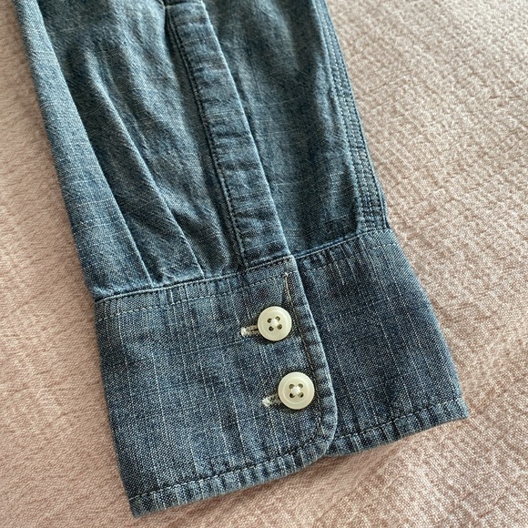 J. Crew Women’s Denim Shirt - Picture 4 of 7